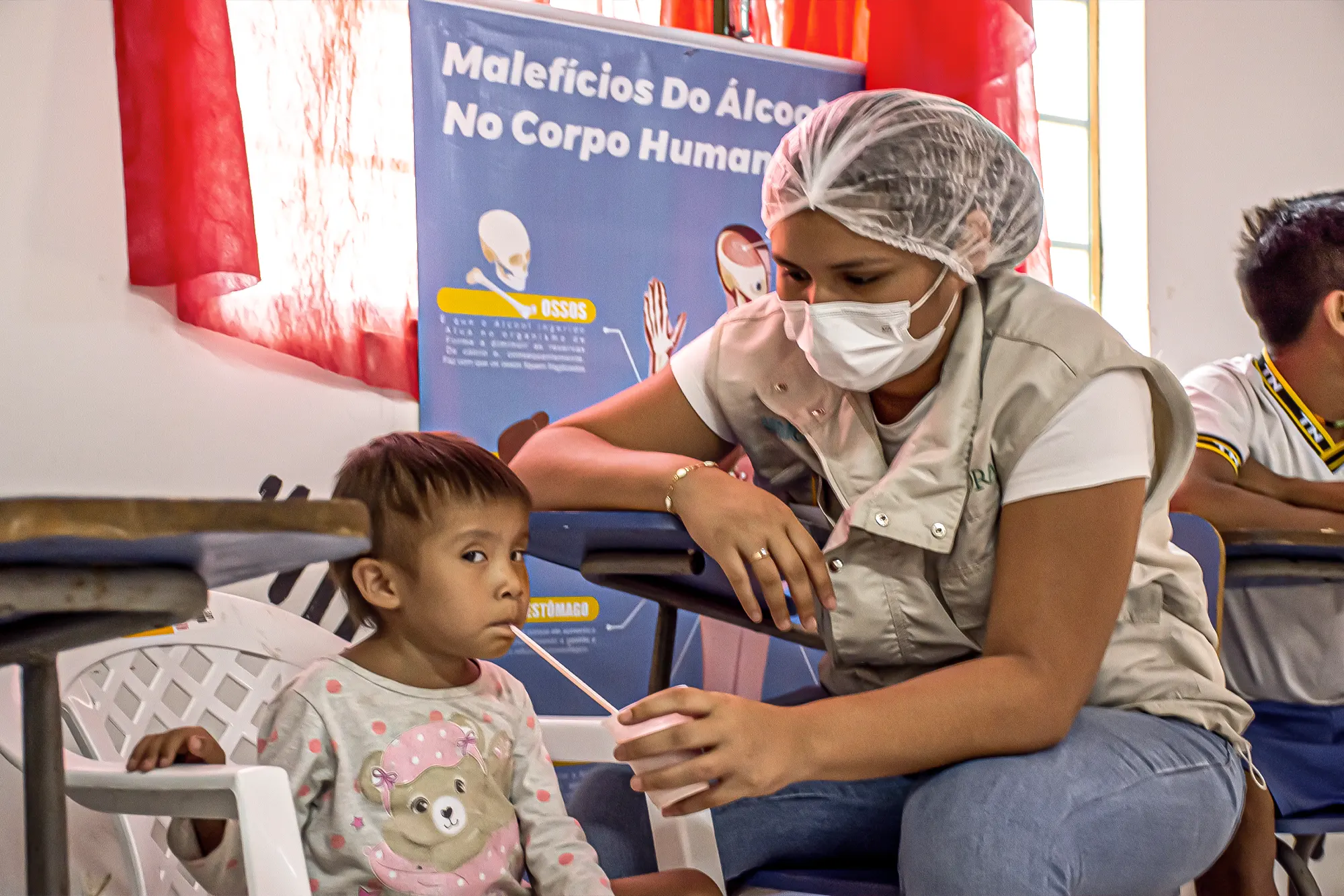 As crianças recebem a suplementação alimentar, na Casa de Saúde Indígena (Casai), em Boa Vista. — Foto: Eduardo de Oliveira.