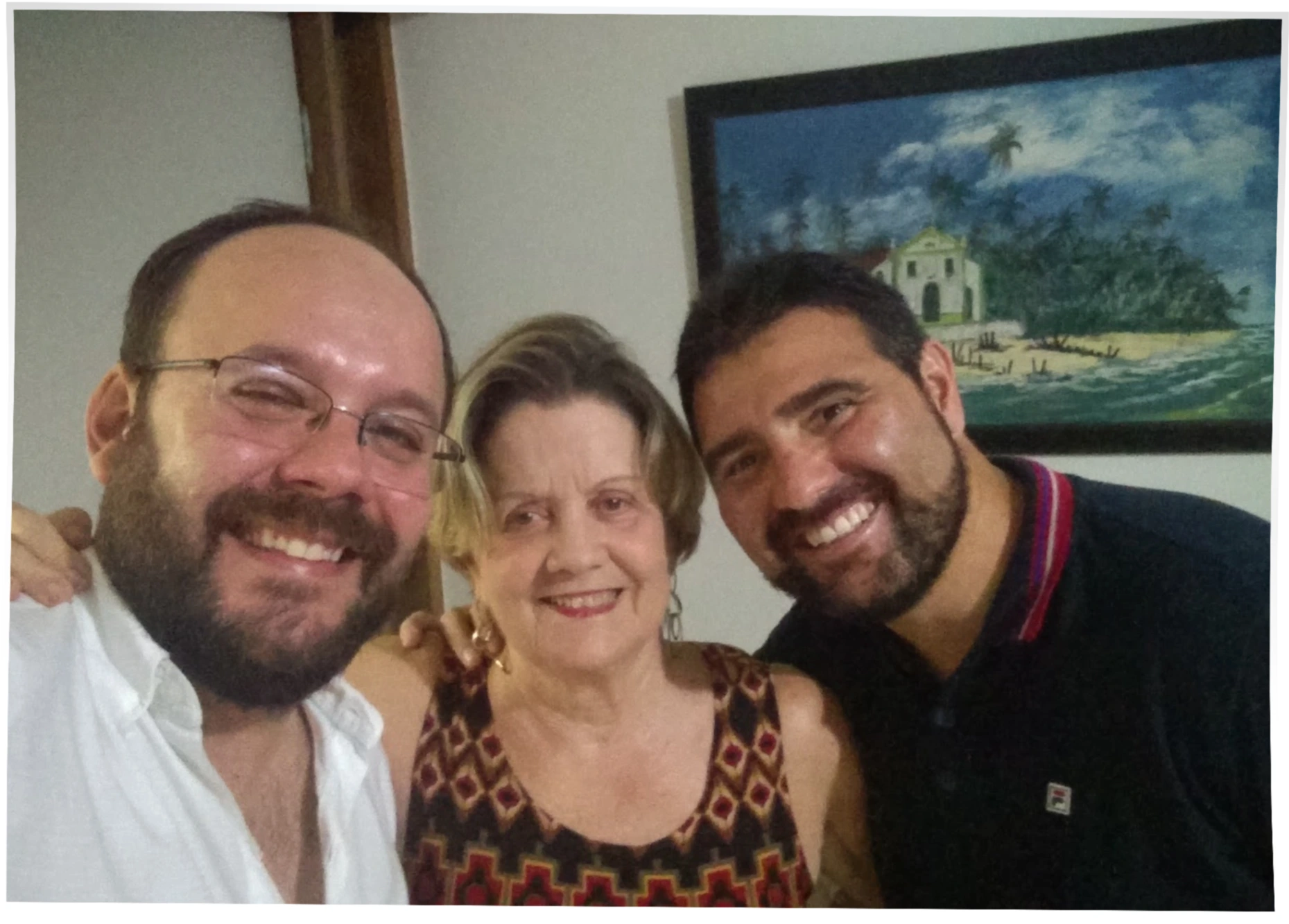 Em quatro horas, Leonardo (à esq.) perdeu a mãe, Maria Zuleide e o irmão, Carlos Gilberto. — Foto: acervo pessoal.