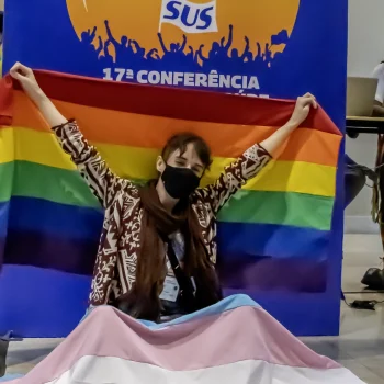 Sophie Nouveau, do Comitê Técnico Estadual de Saúde LGBT do Rio Grande do Sul, foi enfática: “Dizer que a população LGBT consegue acessar de maneira plena o SUS é uma utopia, uma mentira”. — Foto: Eduardo de Oliveira.