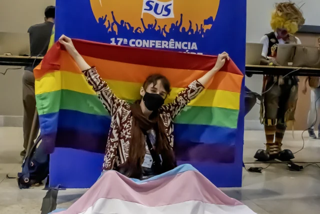 “Pessoas LGBTs no Brasil já nascem condenadas”