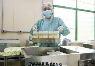 Os bancos de leite humano desenvolvem ações de coleta, pasteurização e distribuição de leite humano, com qualidade certificada. — Foto: Eduardo de Oliveira.