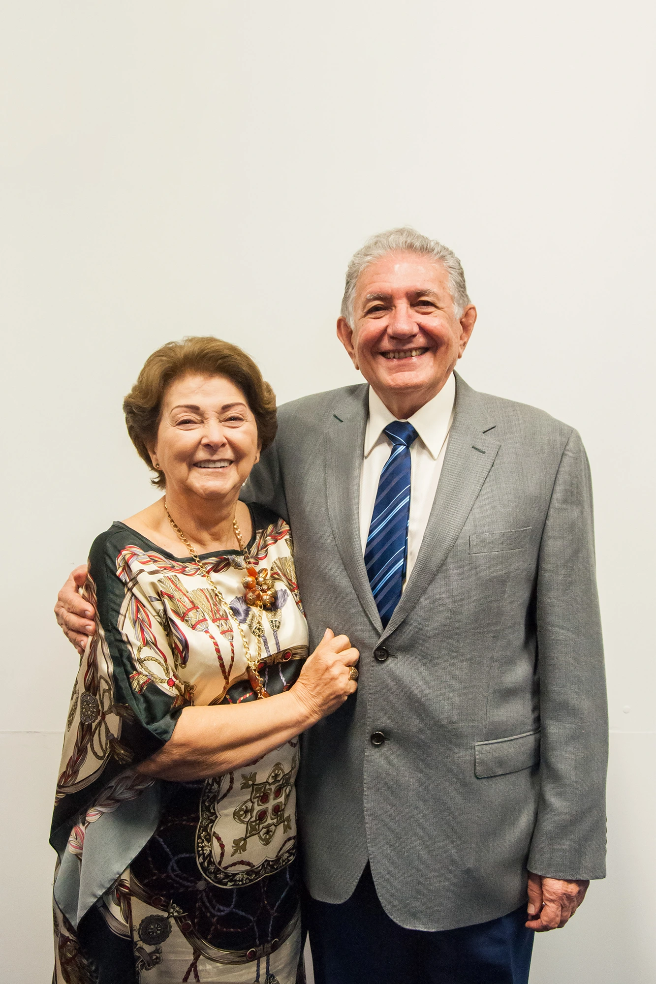 Carlile e sua esposa Míria Campos, falecida em 2020: uma história de vida dedicada ao SUS. — Foto: João Estábile.