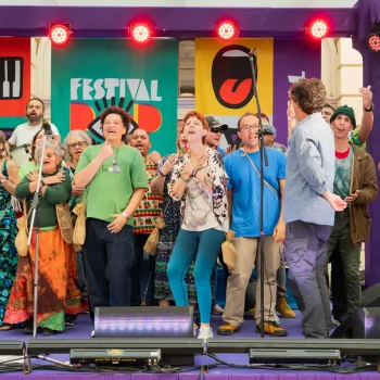 Para os Cidadãos Cantantes a alegria é revolucionária. — Foto: Acervo Cidadãos Cantantes.