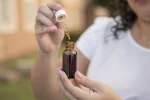 Medicamentos à base de cannabis são utilizados, por exemplo, para o tratamento de dores crônicas, epilepsia e sintomas associados à quimioterapia. — Foto: Manu Farias