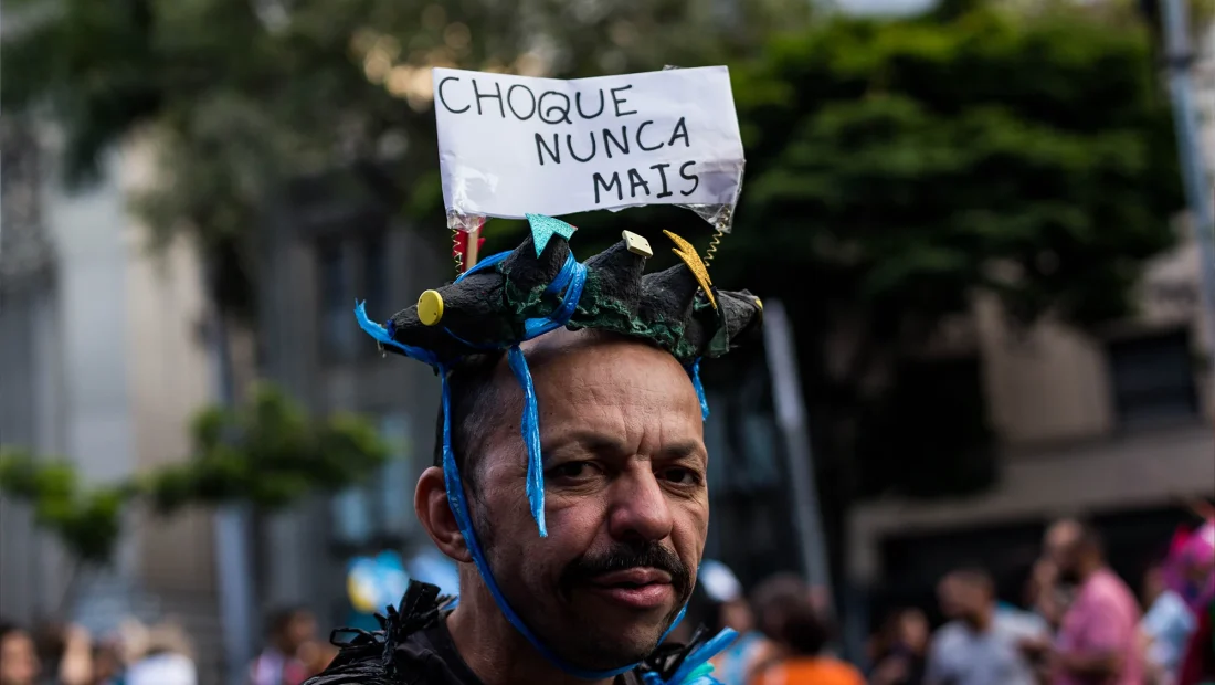 Comemoração do Dia Nacional de Luta Antimanicomial (18 de maio), com desfile da escola de samba Liberdade Ainda Que Tan Tan, em Belo Horizonte (MG). — Foto: Nadia Nicolau.