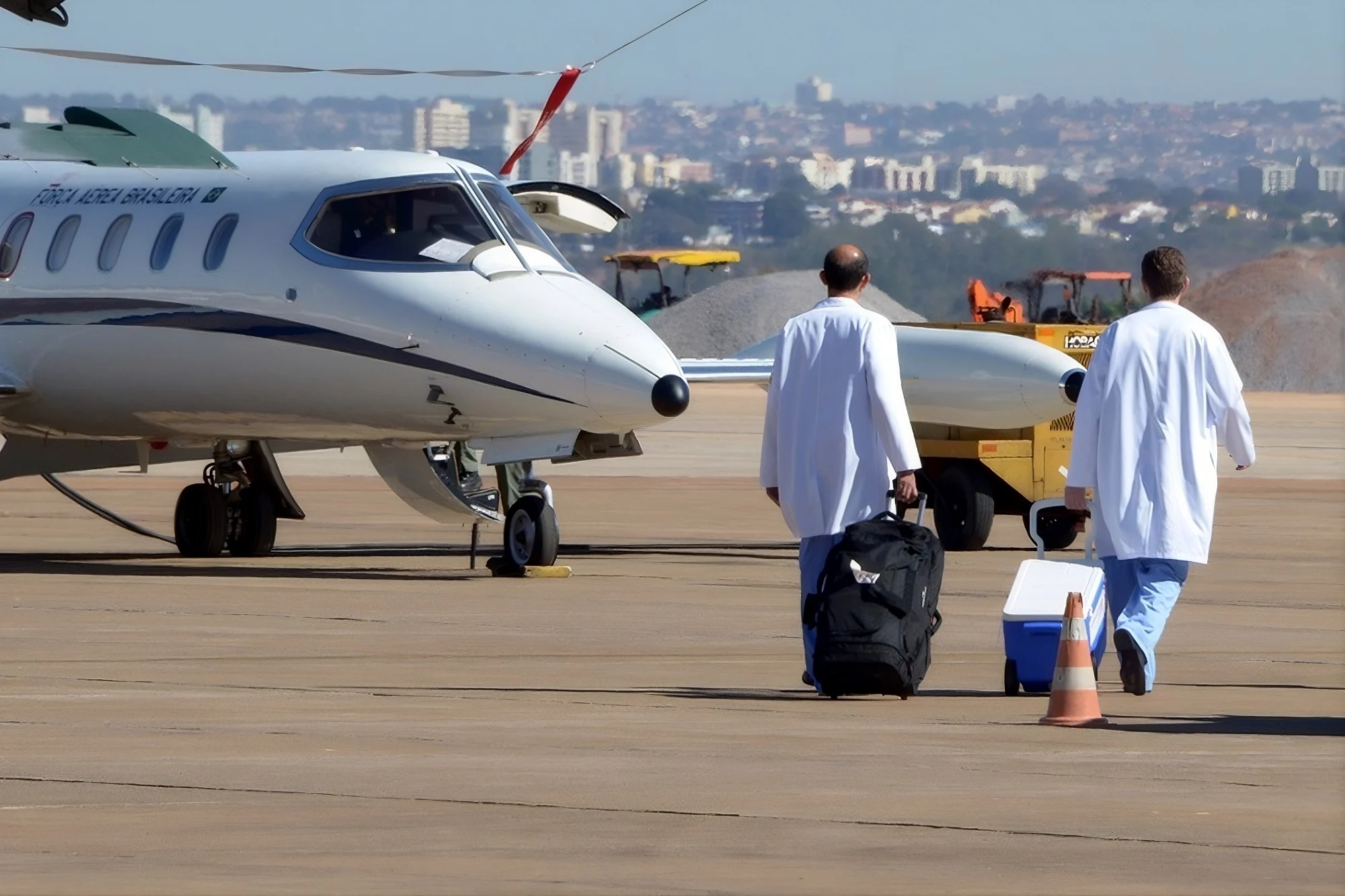 Em 2025, quase 5 mil voos da aviação civil e da Força Aérea Brasileira transportaram órgãos para transplantes no Brasil — Secretaria de Aviação Civil.