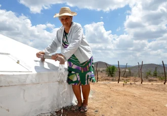 O uso de cisternas para armazenamento de água é uma tecnologia social que possibilita a sobrevivência no semiárido com as adversidades do clima — Foto: Paulo Lopes/ẠSA-Brasil